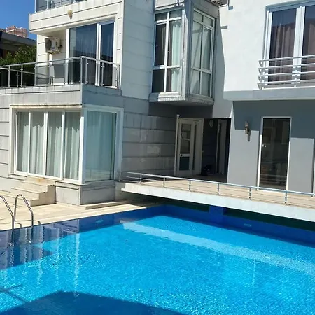 Otel Antalya Mermaid 3 Bedrooms Close The Beac Park